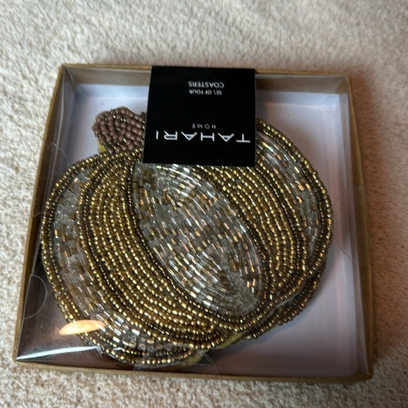 NWOT Tahari Blingy Pumpkin Coaster Set of 4 - Picture 2 of 3